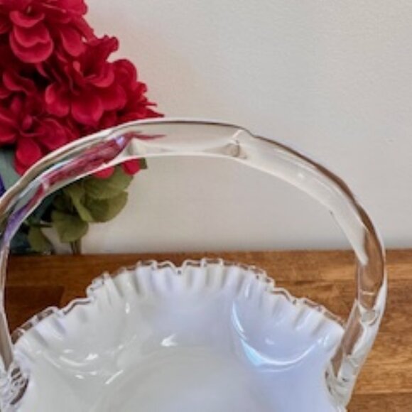 Fenton Silver Crest Milk Glass Basket – Ruffled Edge Handle Bowl Vintage Wedding - Picture 3 of 6